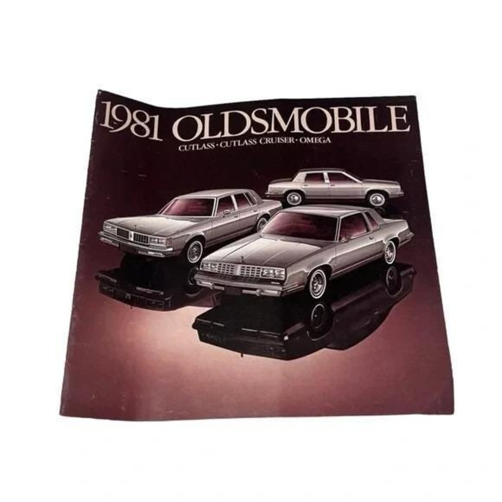 1981 Oldsmobile Automobile Car Promotional Brochure Vintage
